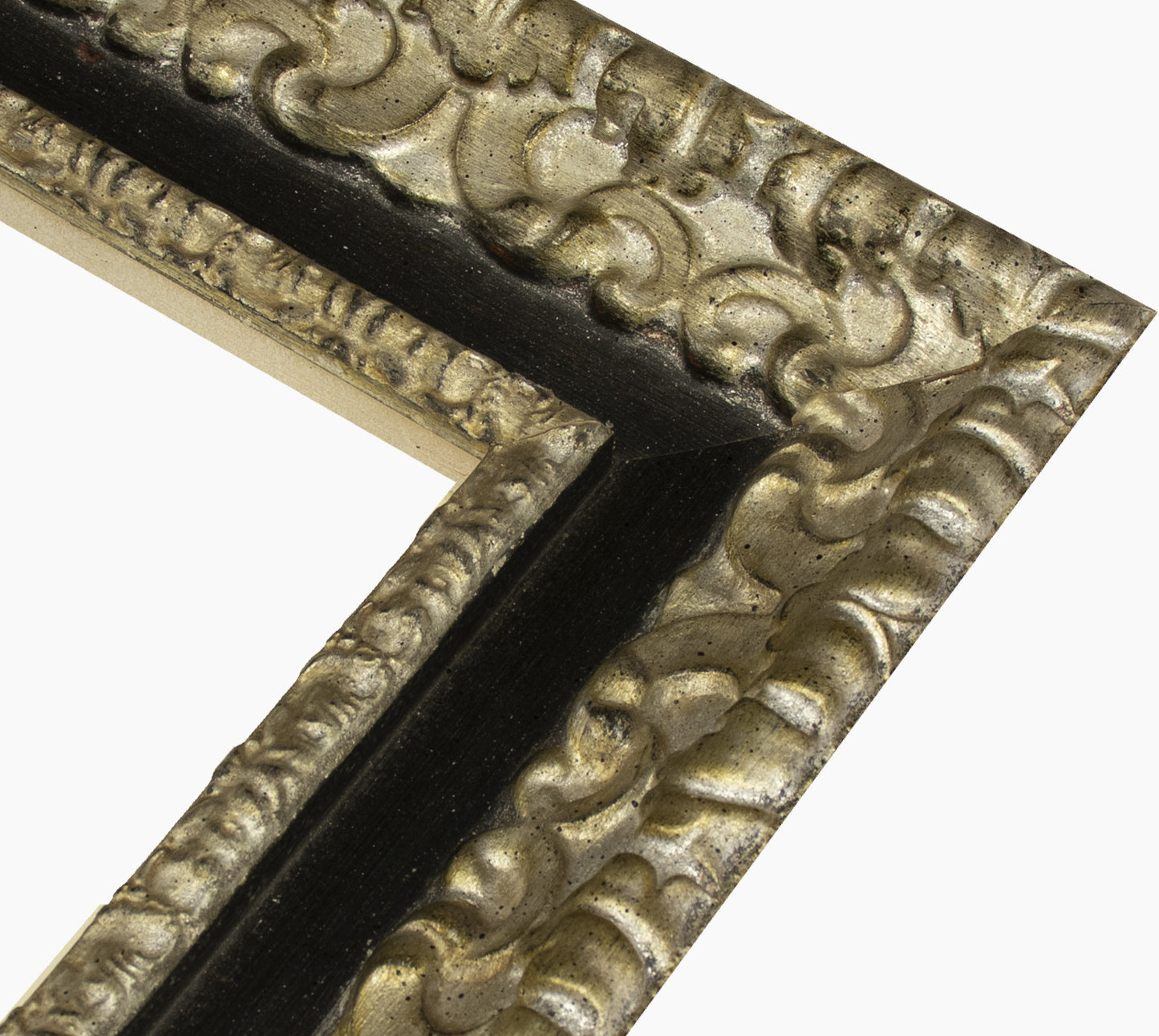 4480.602 silver leaf wooden frame with black groove, profile size 80x50 mm