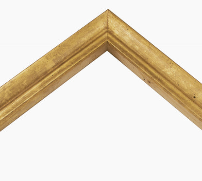 226.010 cadre en bois à la feuille d'or. mesure de profil 42x26 mm Lombarda cornici